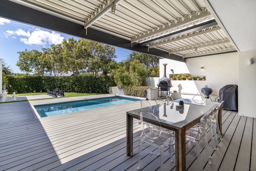 4 Bedroom Property for Sale in Pearl Valley at Val de Vie Western Cape